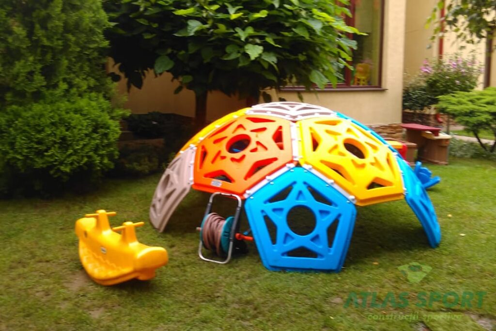 Echipament loc de joaca