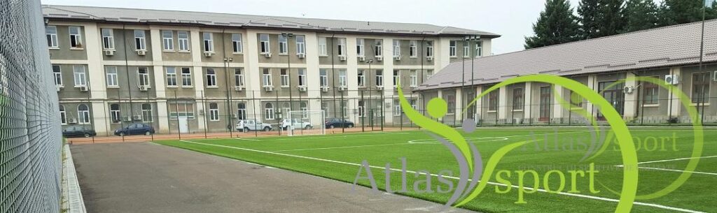 Teren de fotbal sintetic