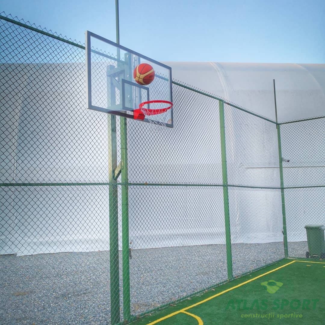 Basketball hoop