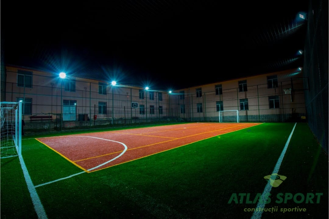 Nocturna LED pentru iluminarea terenurilor sportive 2 800 3943
