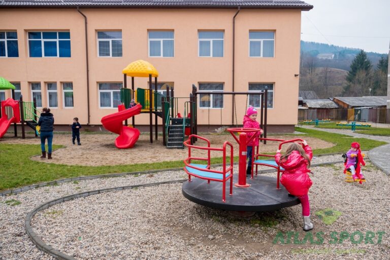 Caruselul cu bancute AS70204D 3