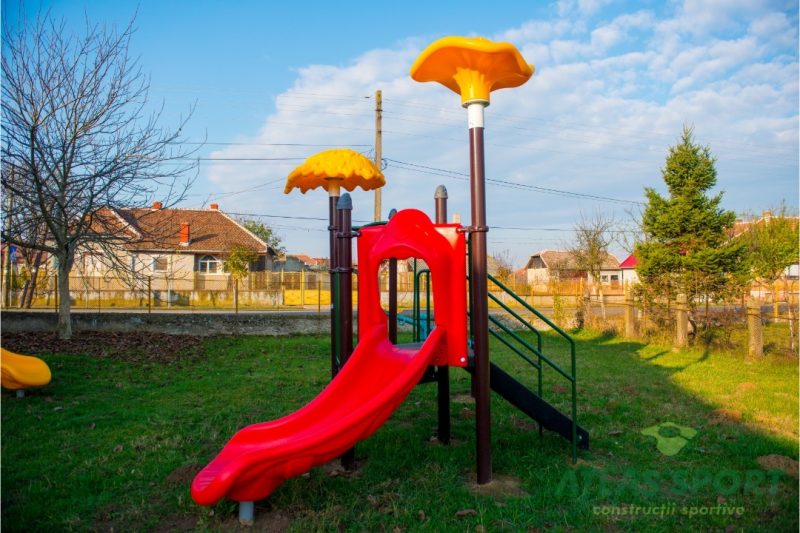 Play equipment with slide