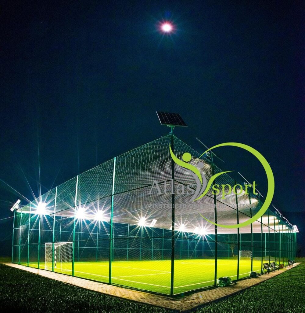 Padureni-nocturna-din-exterior