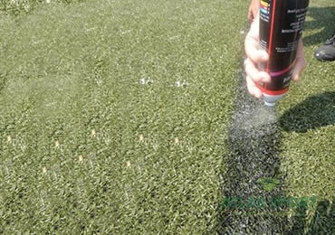 Spray paint remover synthetic turf paint lines1
