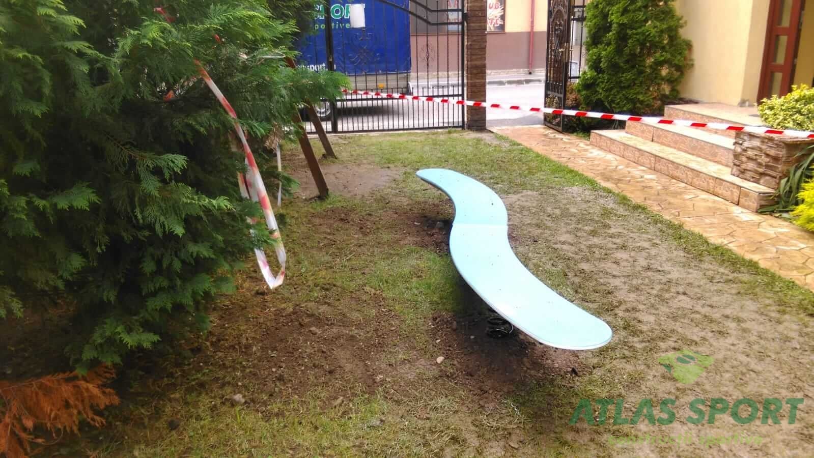 Játszótér építése