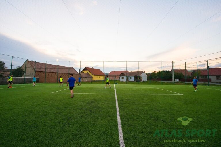 teren de fotbal cu gazon artificial detaliu 9 1