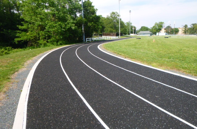 Care sunt cele mai bune piste de atletism pe care putem alerga? 3 us navy rubber running track1