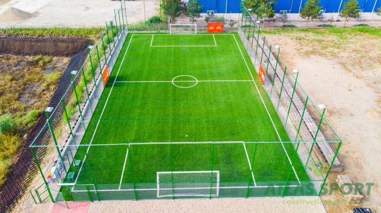 vedere de sus teren de fotbal 1