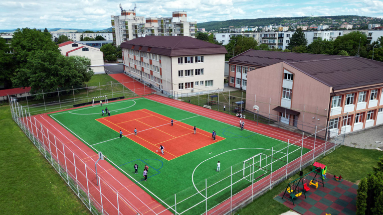 Teren Multisport – Școala gimnazială „Alexandru Ioan Cuza” Târgu-Mureș, Foto+Video