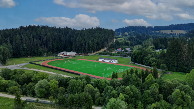 Teren de fotbal – Întorsura Buzăului, județul Covasna, Foto+Video
